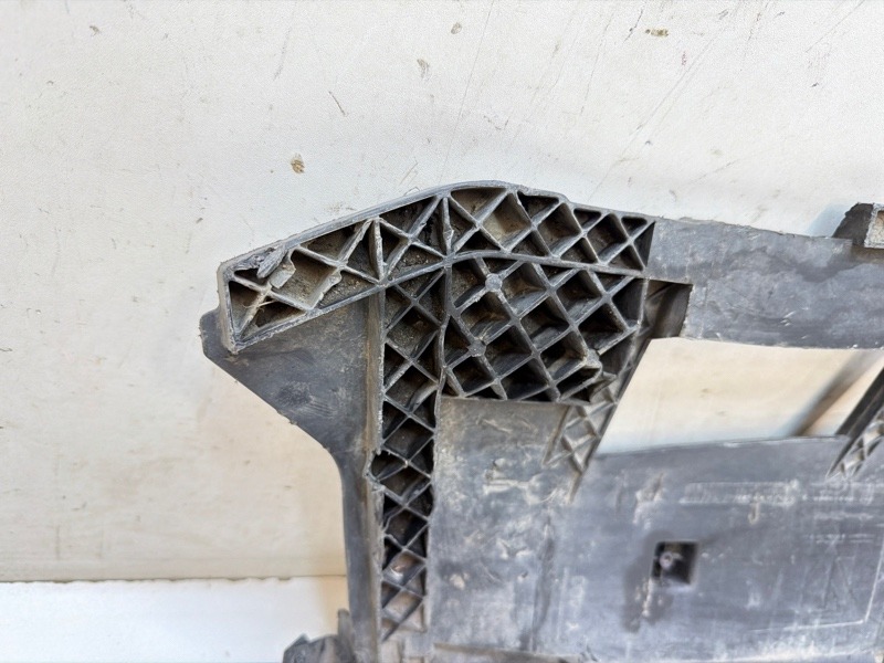 Пыльник двигателя