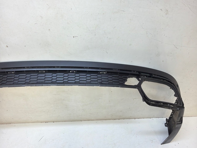 Спойлер заднего бампера