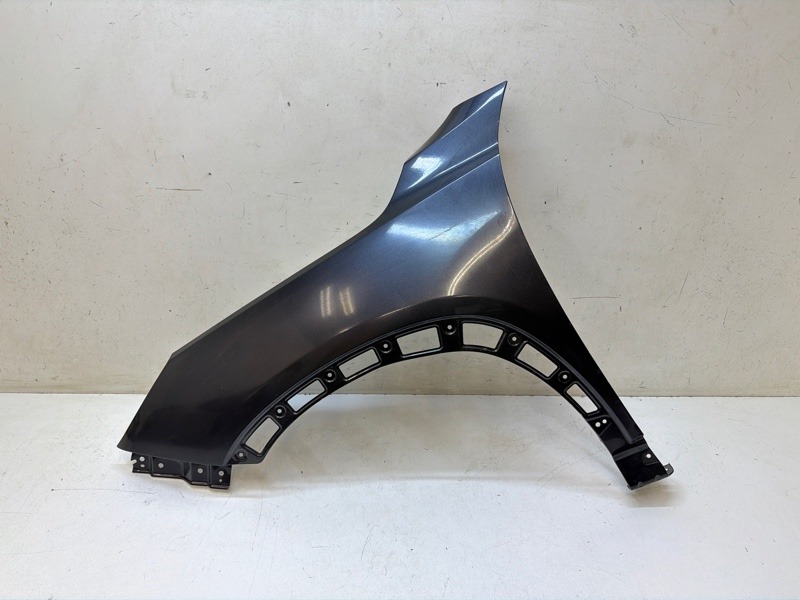 Крыло переднее левое