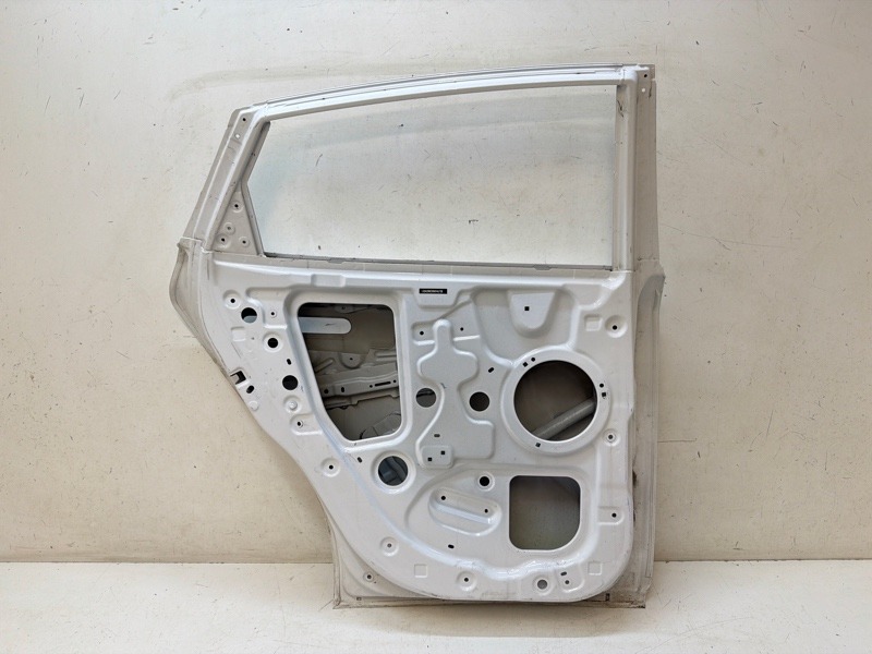 Дверь задняя левая