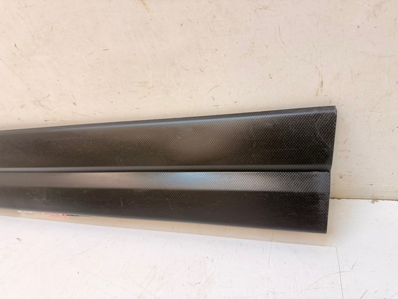 Накладка двери передней левой