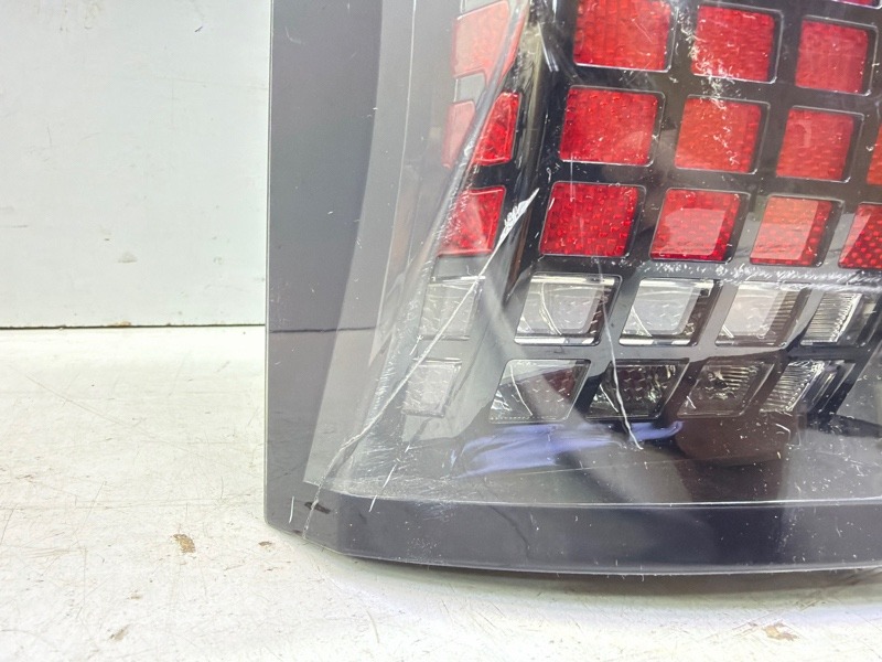 Фонарь задний левый