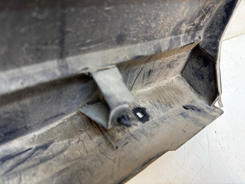 Накладка двери передней правой