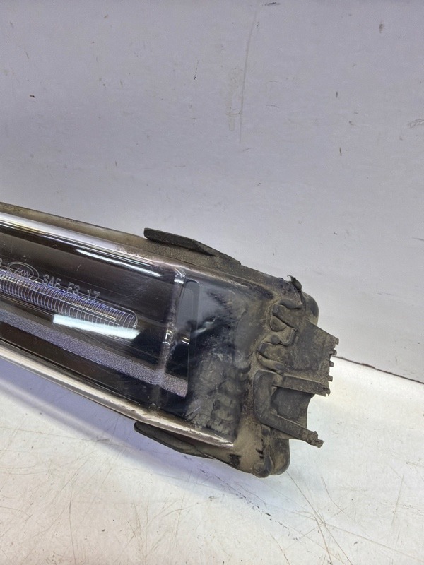 Фара противотуманная левая