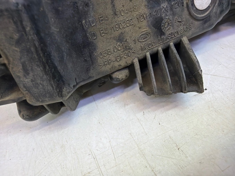 Фара противотуманная левая