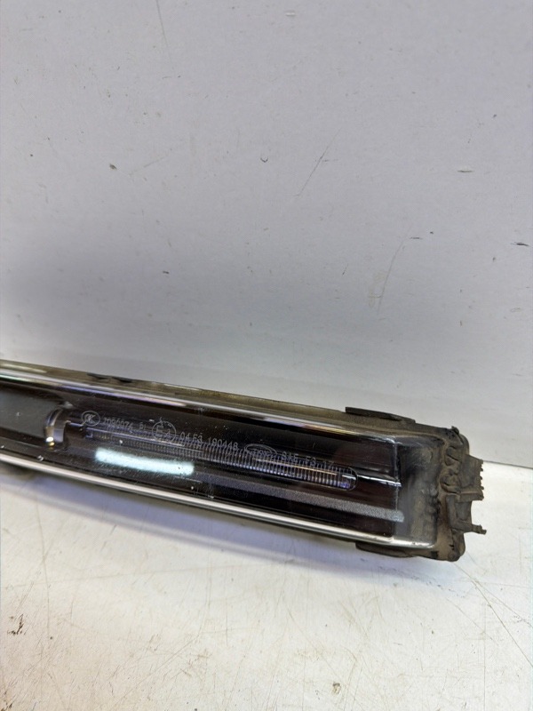 Фара противотуманная левая