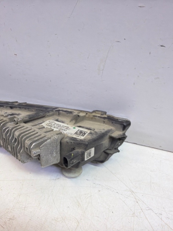 Фара противотуманная левая