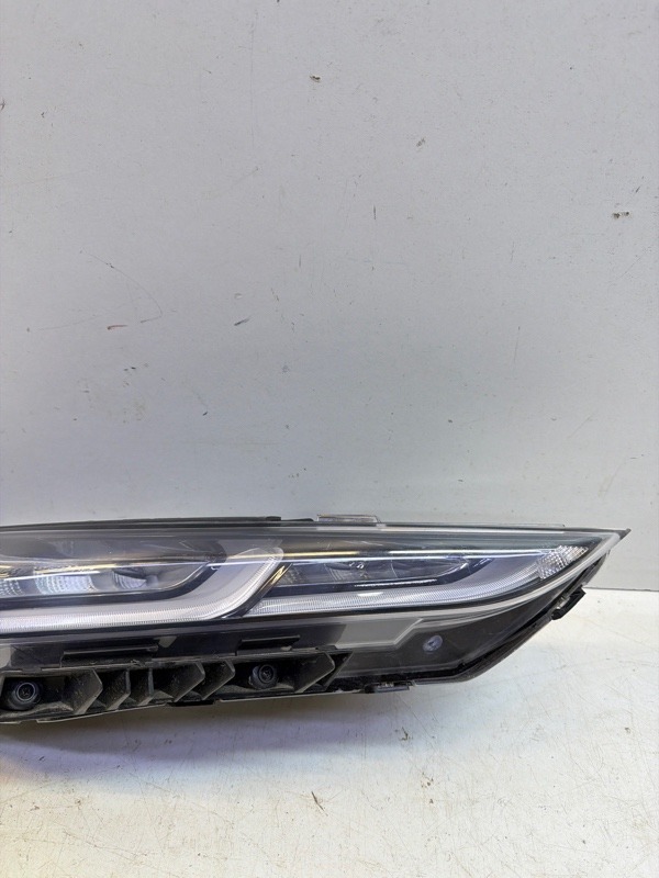 Фара противотуманная правая