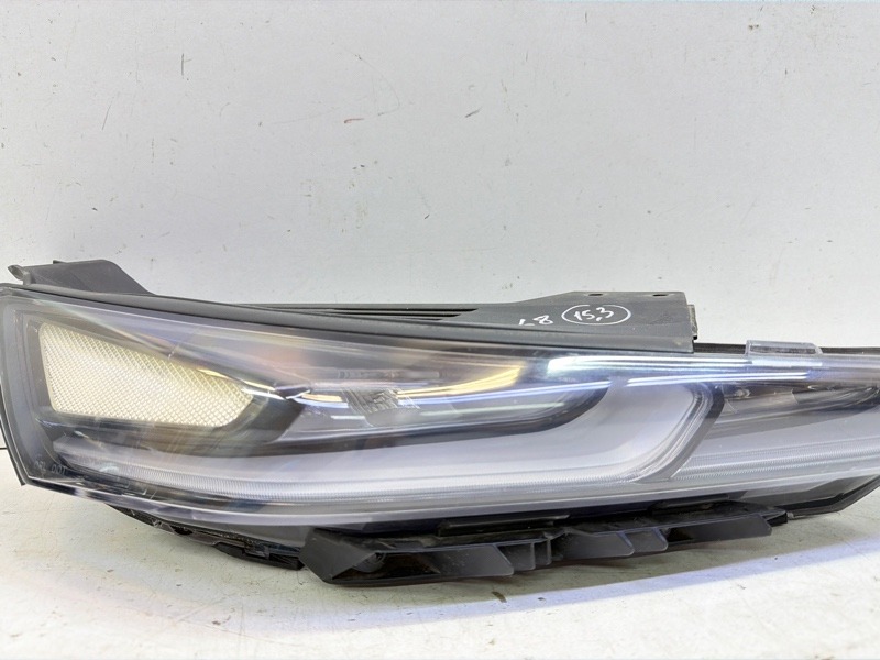 Фара противотуманная правая