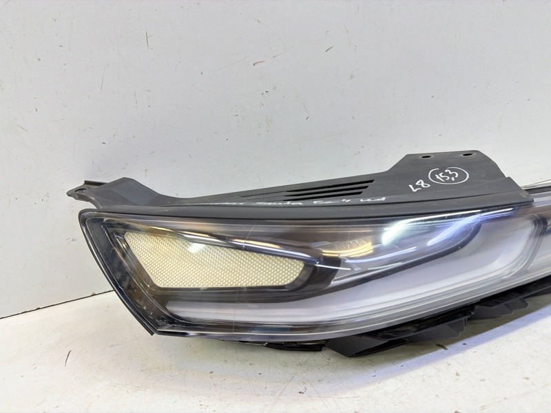 Фара противотуманная правая