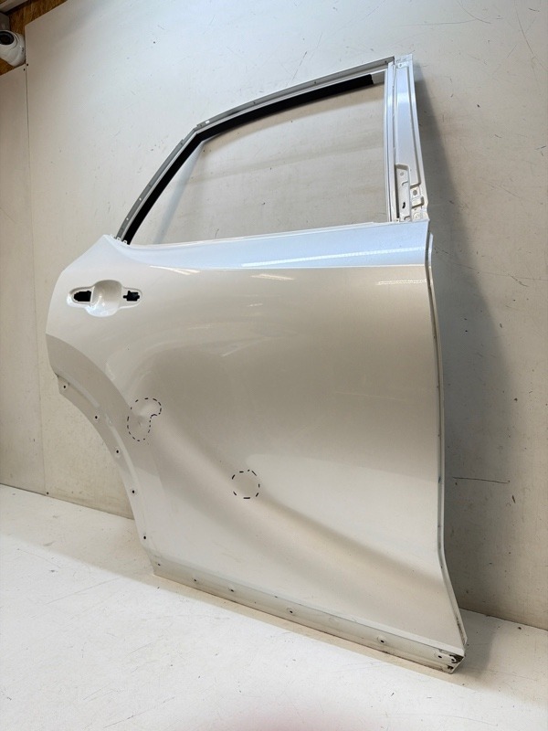 Дверь задняя правая