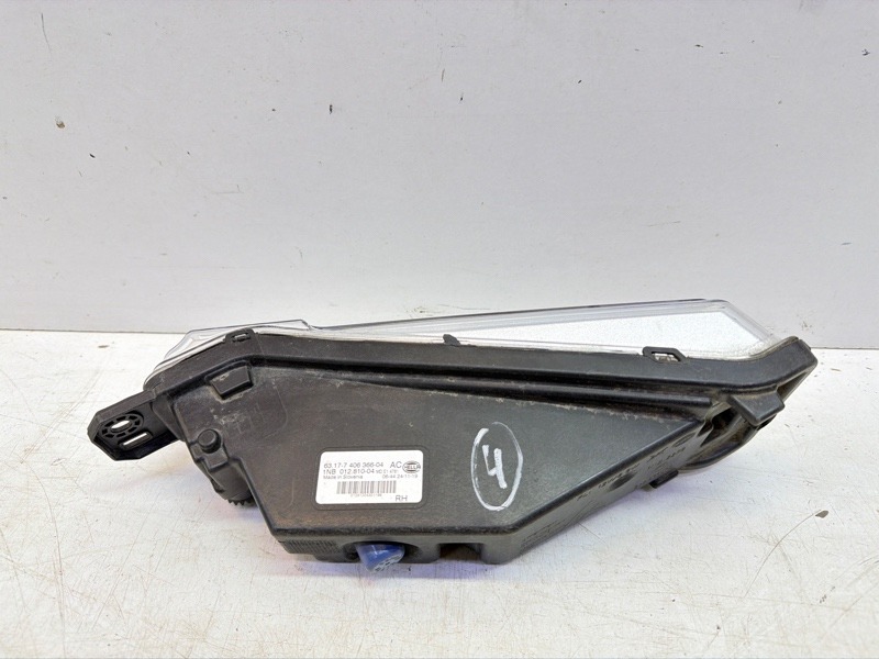 Фара противотуманная правая