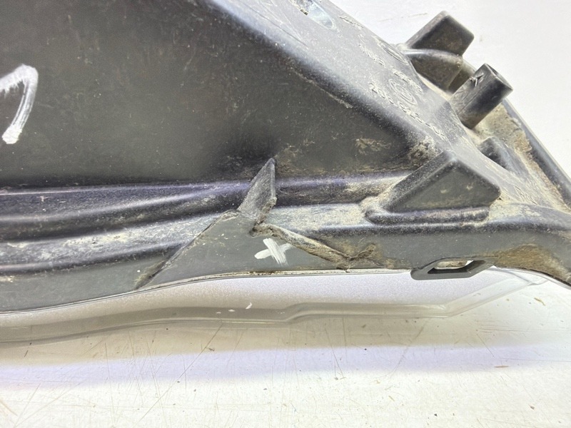 Фара противотуманная правая