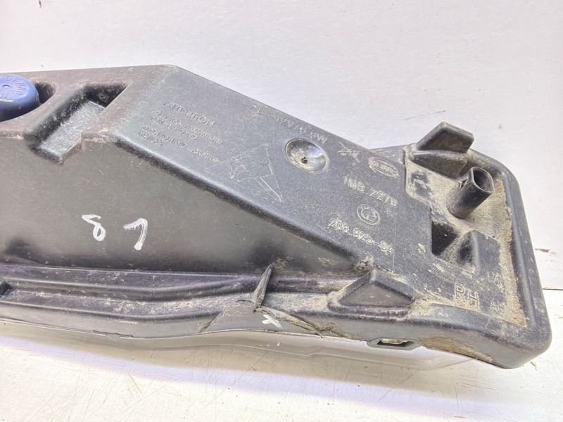 Фара противотуманная правая