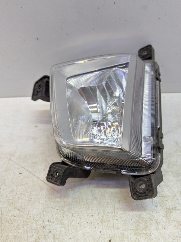 Фара противотуманная