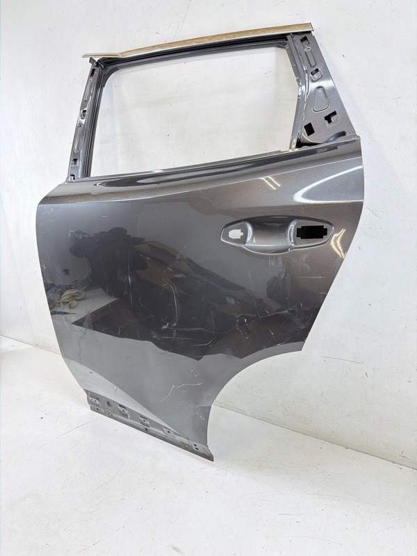 Дверь задняя левая