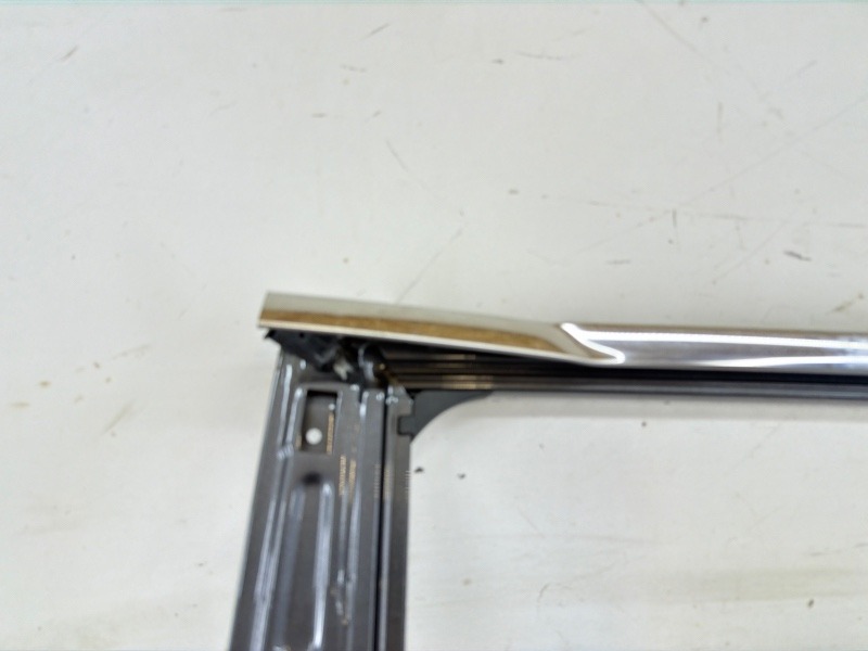 Дверь задняя левая