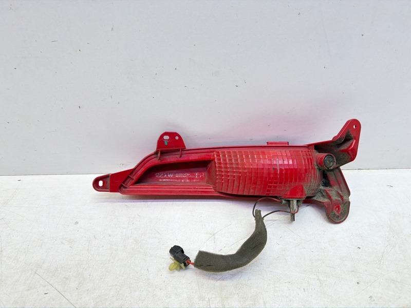 Фара противотуманная левая