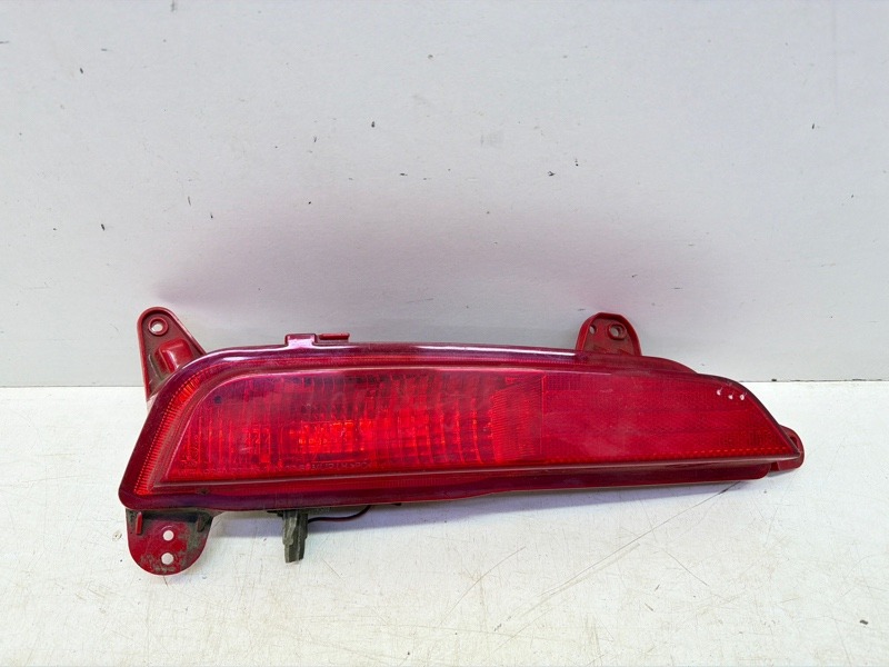 Фара противотуманная левая