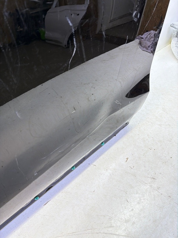 Дверь передняя левая