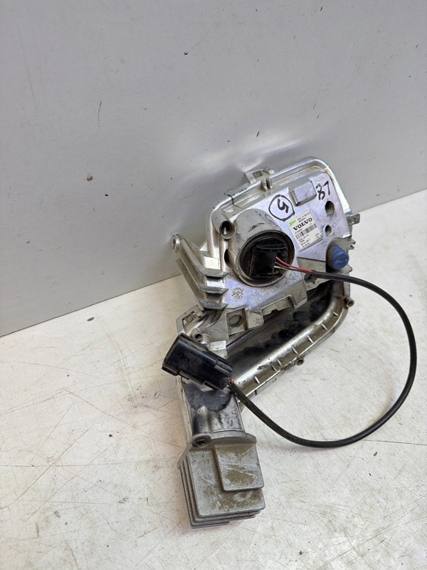 Фара противотуманная левая