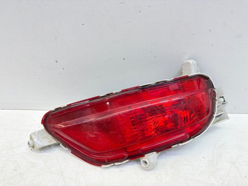 Фара противотуманная правая