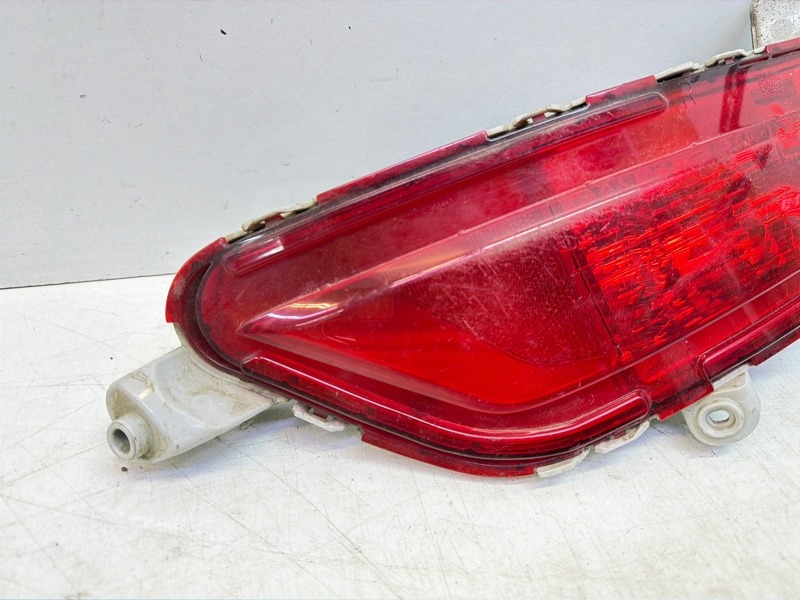 Фара противотуманная правая