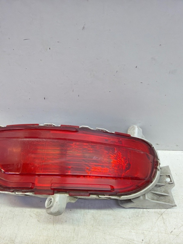 Фара противотуманная правая