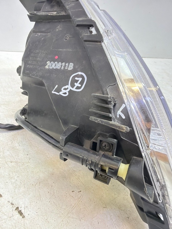 Фара противотуманная левая