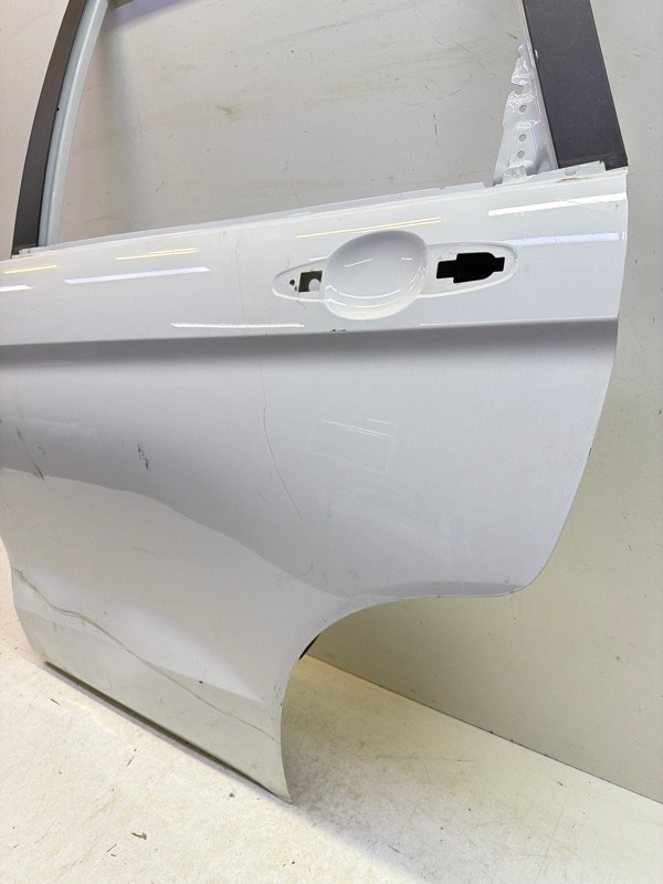 Дверь задняя левая
