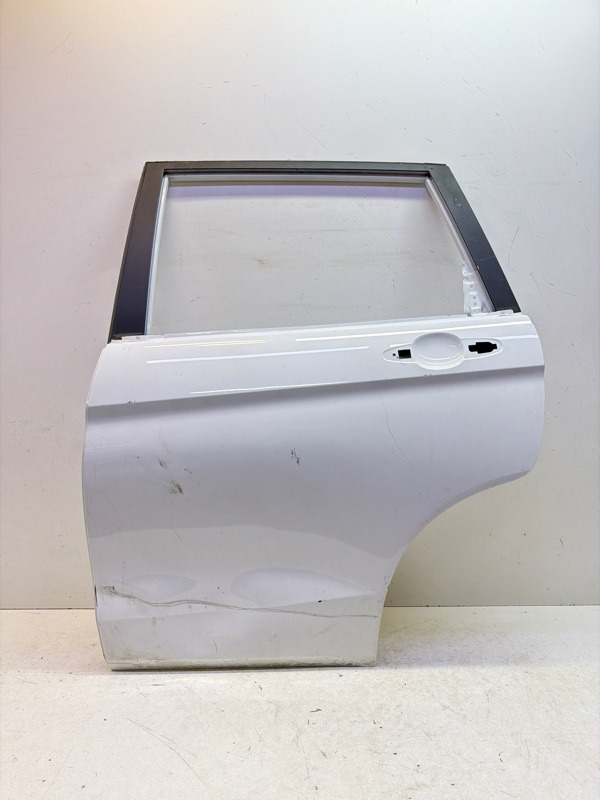 Дверь задняя левая
