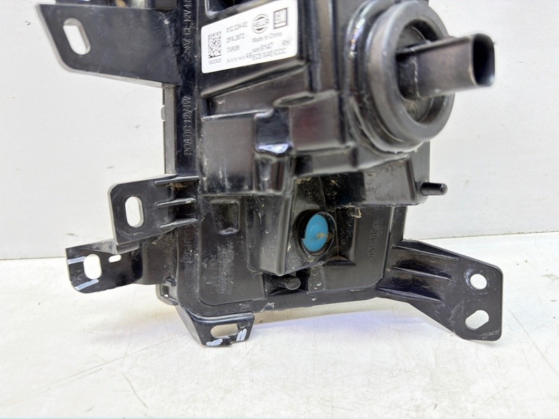 Фара противотуманная правая