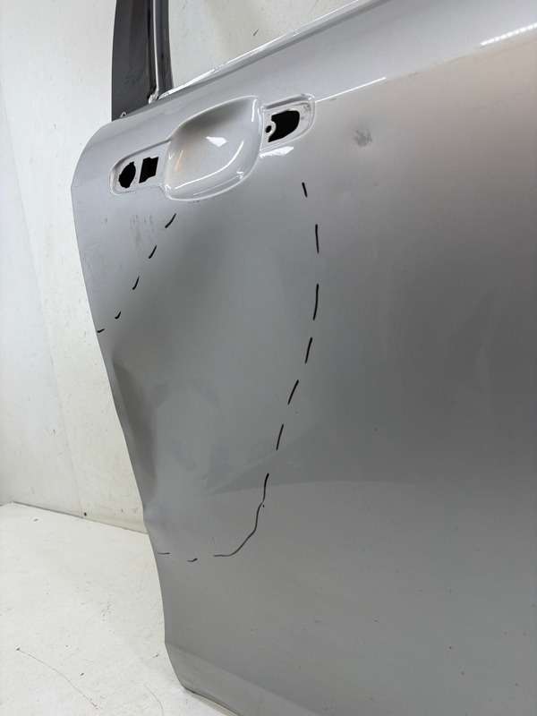 Дверь передняя правая