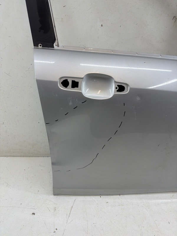 Дверь передняя правая