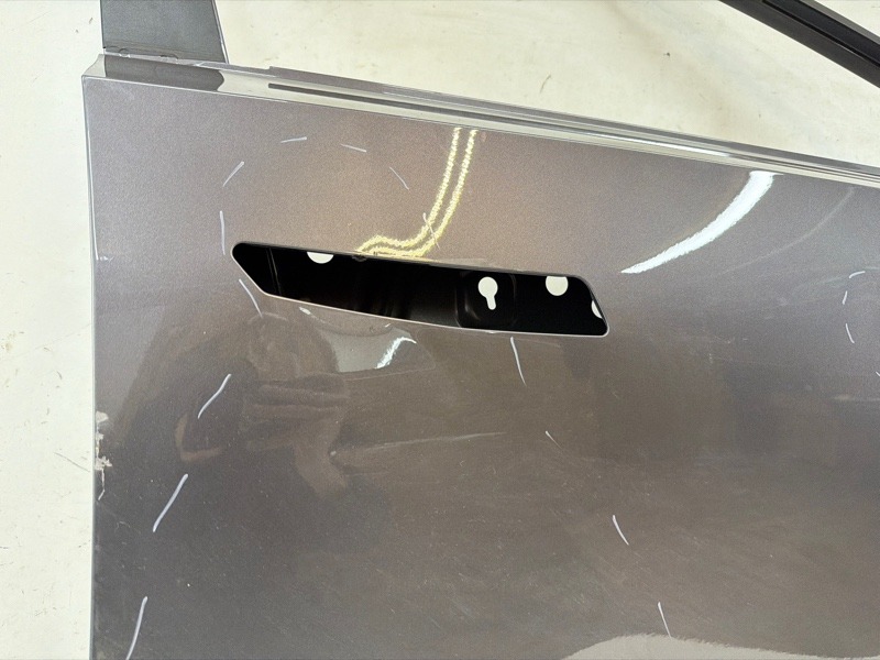 Дверь передняя правая