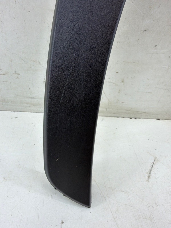 Накладка переднего крыла левого