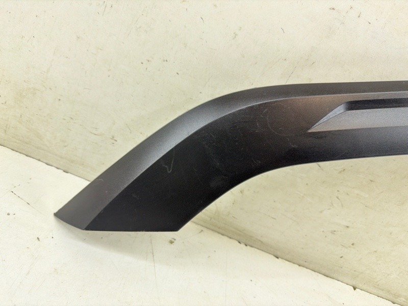 Накладка переднего крыла левого