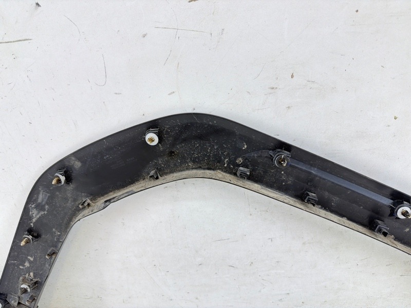 Накладка переднего крыла левого