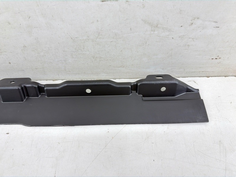 Воздуховод радиатора верхний