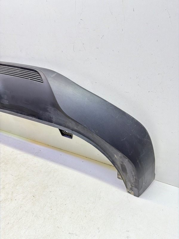 Спойлер заднего бампера