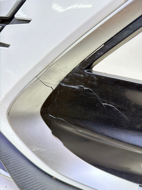 Бампер передний