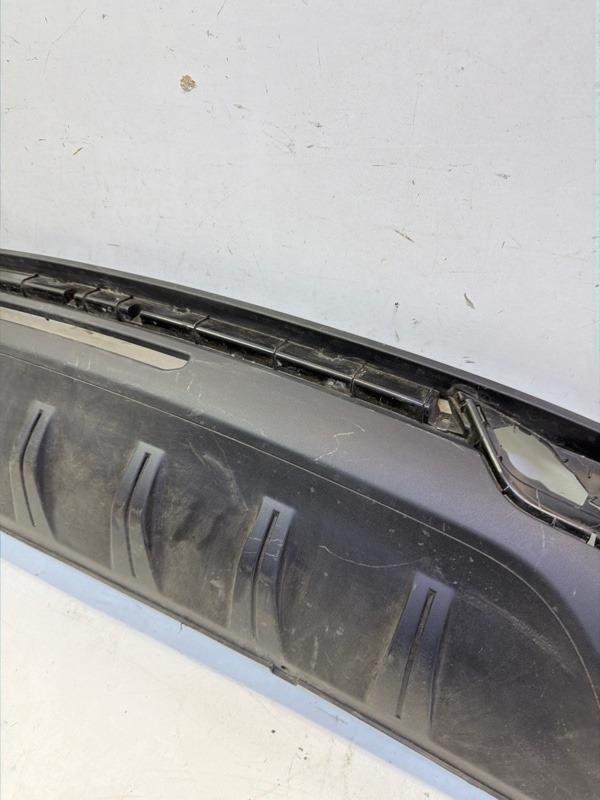 Спойлер заднего бампера