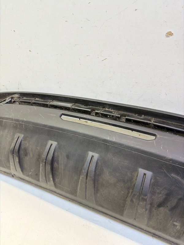 Спойлер заднего бампера