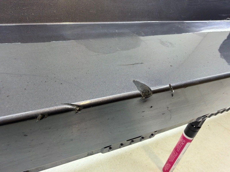 Бампер задний