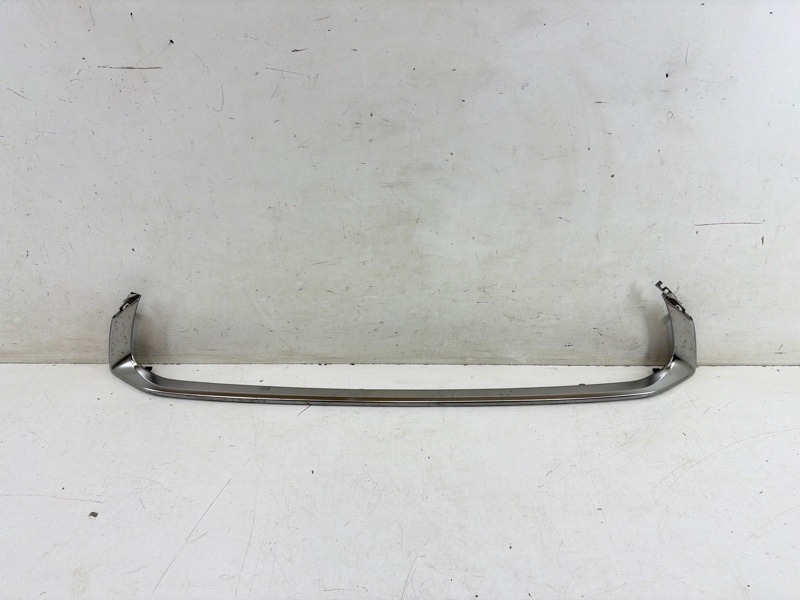 Накладка на решетку радиатора