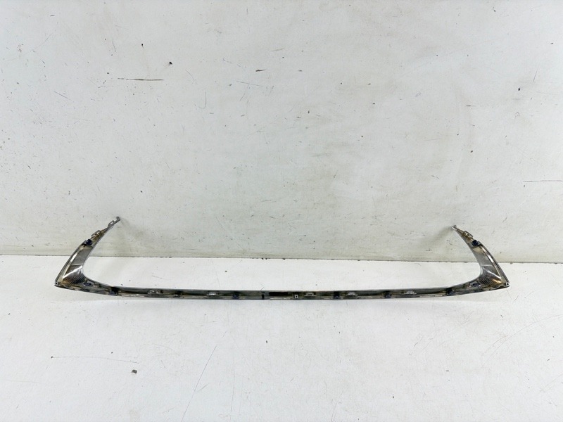 Накладка на решетку радиатора