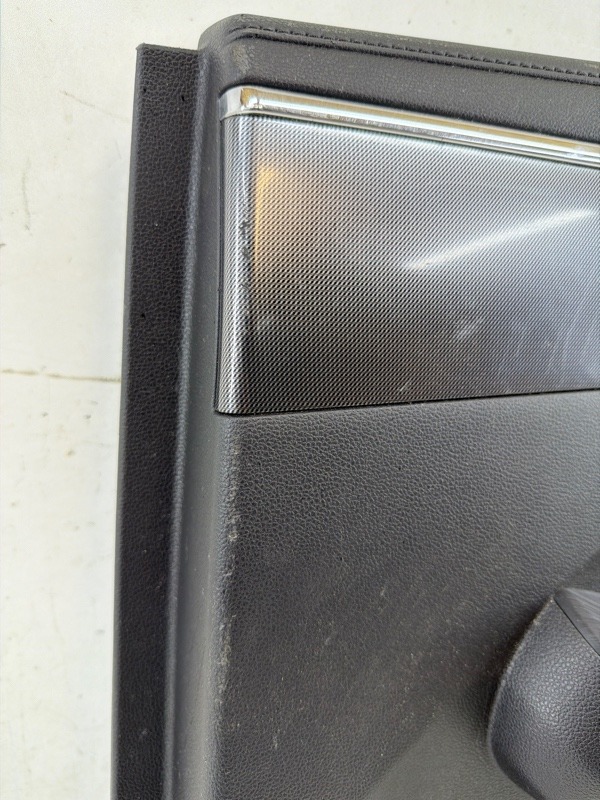 Обшивка двери