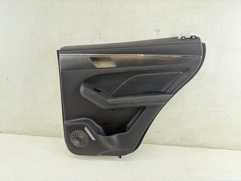 Обшивка двери