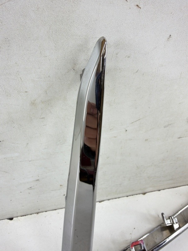 Накладка на решетку радиатора