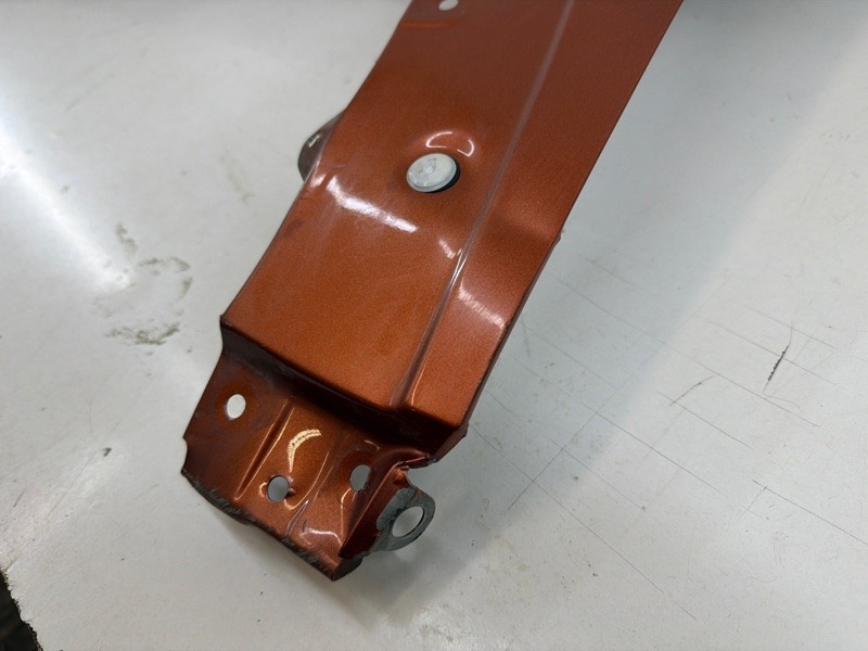 Крыло переднее левое